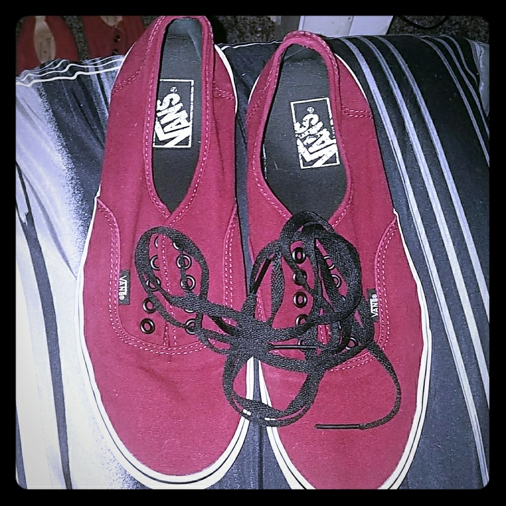 2 pairs of authentic vans